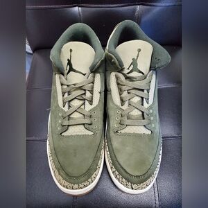 Jordan Men's Green Sneakers Sz 12